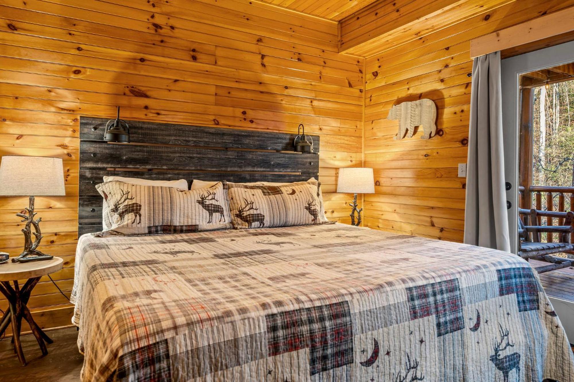 Mountain Laurel Holiday Home 개틀린버그 외부 사진